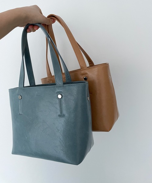 CANAL JEAN(キャナルジーン)の「smileyranna フェイクレザートートバッグ(トートバッグ・レディース・ベージュ/サックスブルー・ONE SIZE)」の6枚目の写真