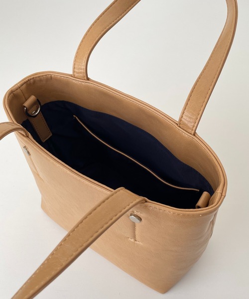 CANAL JEAN(キャナルジーン)の「smileyranna フェイクレザートートバッグ(トートバッグ・レディース・ベージュ/サックスブルー・ONE SIZE)」の13枚目の写真