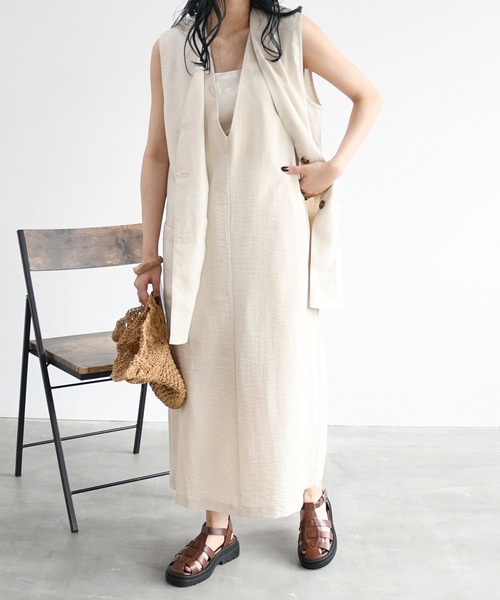 sango（sango）の「リネンタッチVネックジャンパースカート（スカート・レディース・ブラック/キナリ/モカ・FREE）」の4枚目の写真