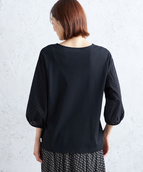 A/C DESIGN BY ALPHA CUBIC(エーシーデザインバイアルファキュービック)の「【接触冷感】刺しゅうスリーブプルオーバー(Tシャツ/カットソー・レディース・ブルー/ブラック/ワイン・LL/L/M)」の12枚目の写真