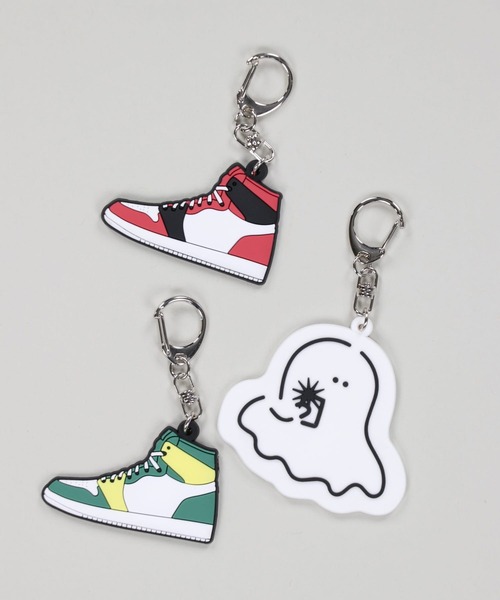 SPINNS(スピンズ)の「イラストデザイン ラバーキーホルダー(キーホルダー・レディース・A/B/C・ONESIZE)」の5枚目の写真
