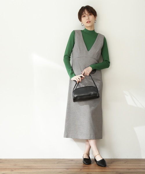 N.(N. Natural Beauty Basic)(エヌエヌナチュラルビューティーベーシック)の「◆総針ボトルネック長袖ニット(ニット/セーター・レディース・ブラック/レッド/グリーン/クリーム/チョコ・MEDIUM)」の13枚目の写真