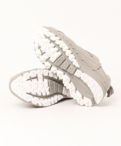 UGG(アグ)の「【UGG for emmi】CA805(スニーカー・レディース・ベージュ・25cm/24.5cm/23.5cm/24cm/23cm)」の6枚目の写真