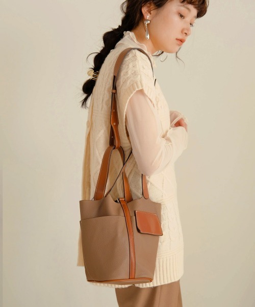 Bab（バブ）の「配色ステッチハンドバッグ（ハンドバッグ・レディース・ライトグリーン/モカ/ブラック系その他/アイボリー/ブラック・ONESIZE）」の12枚目の写真