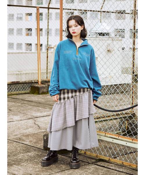 jouetie（ジュエティ）の「ハーフZIPロゴフリーストップス（その他