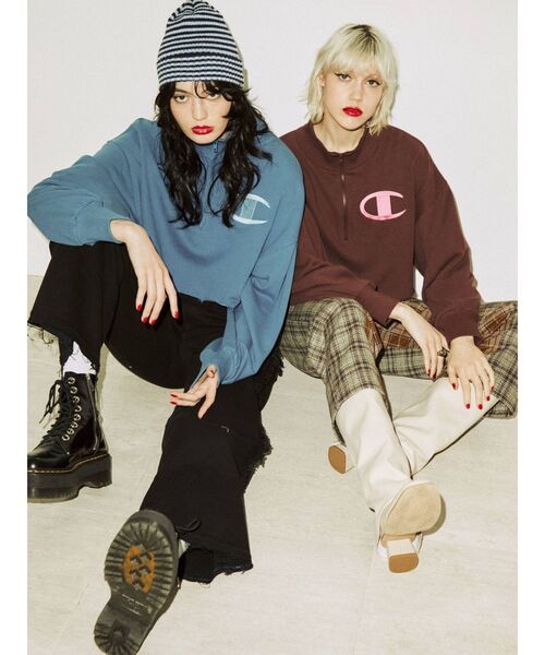 jouetie(ジュエティ)の「【Champion別注】ハーフZIPプルオーバー(スウェット・レディース・ブラック/ブラウン/グレー/ブルー・MEDIUM)」の6枚目の写真