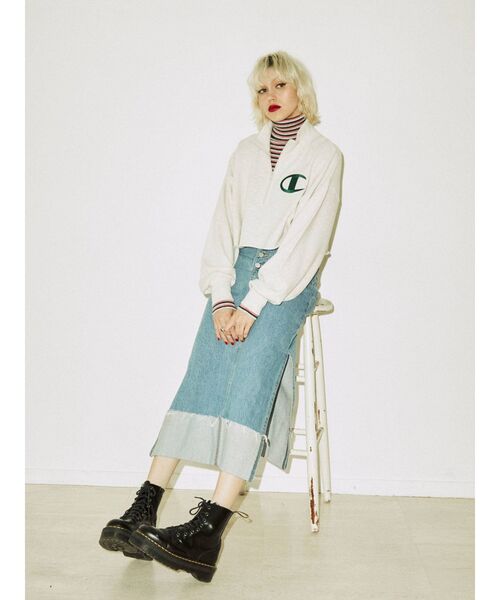 jouetie(ジュエティ)の「【Champion別注】ハーフZIPプルオーバー(スウェット・レディース・ブラック/ブラウン/グレー/ブルー・MEDIUM)」の11枚目の写真