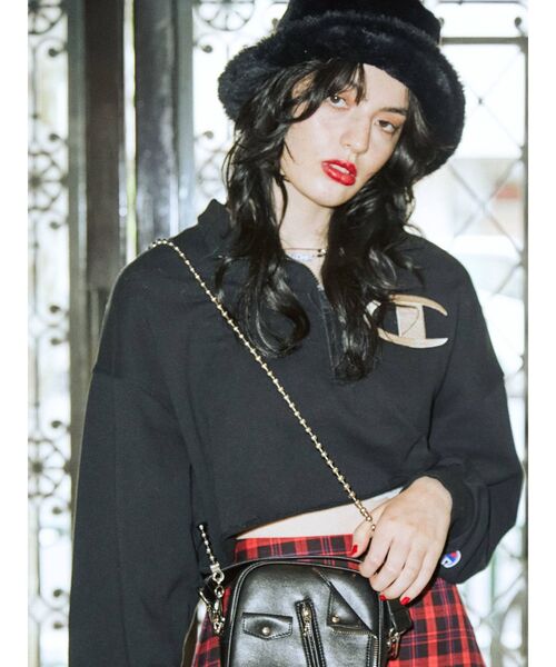 jouetie(ジュエティ)の「【Champion別注】ハーフZIPプルオーバー(スウェット・レディース・ブラック/ブラウン/グレー/ブルー・MEDIUM)」の16枚目の写真