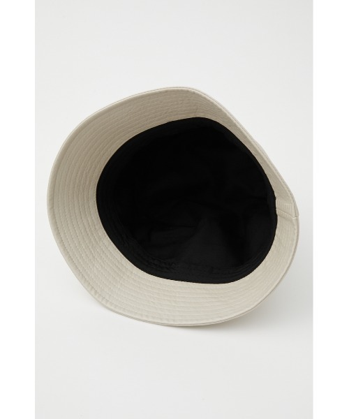AZUL by moussy（アズールバイマウジー）の「FAUX LEATHER BUCKET HAT/フェイクレザーバケットハット（キャップ・レディース・ブラック/アイボリー・FREE）」の17枚目の写真