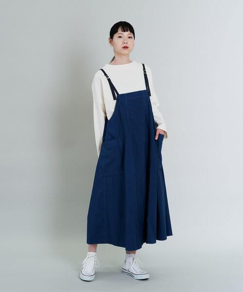 新品 未使用 コンジェペイエ アデュートリステス エプロンワンピース 青 リネン 新品 未使用 コンジェペイエ アデュートリステス エプロン