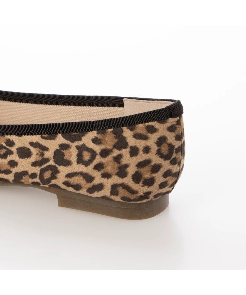 Launa lea ballet(ラウナレア バレエ)の「大人気レオパード柄 ポインテッドトゥバレエシューズ(B4102A)(バレエシューズ・レディース・レオパード・22.5cm/23.5cm/24.5cm/25.5cm/23.0cm/24.0cm/25.0cm/26.0cm/21.5cm/22.0cm)」の7枚目の写真