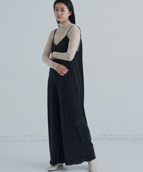 CLEARIMPRESSION （クリアインプレッション）の「【長さ調整可能】プリーツサロペット（サロペット/オーバーオール・レディース・チャコールグレー/ブラック・FREE）」の3枚目の写真