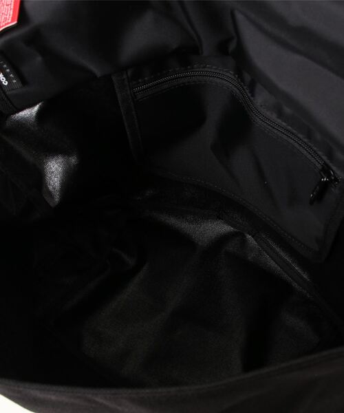 Manhattan Portage(マンハッタンポーテージ)の「Casual Messenger Bag JR Utility 2022(メッセンジャーバッグ・メンズ・ブラック/カーキ・MEDIUM)」の19枚目の写真