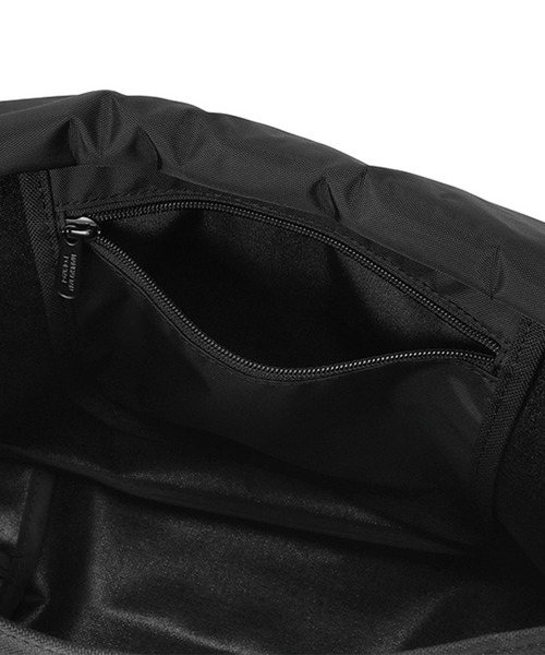 Manhattan Portage(マンハッタンポーテージ)の「Casual Messenger Bag JR Utility 2022(メッセンジャーバッグ・メンズ・ブラック/カーキ・MEDIUM)」の11枚目の写真