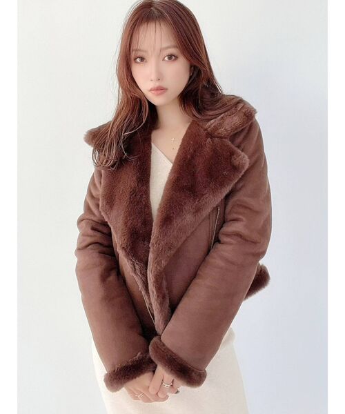 RESEXXY（リゼクシー）の「フェイクムートンブルゾン【セットアップ着用可能】（ブルゾン・レディース・ピンク/アイボリー/ブラック/ブラウン・FREE）」の6枚目の写真