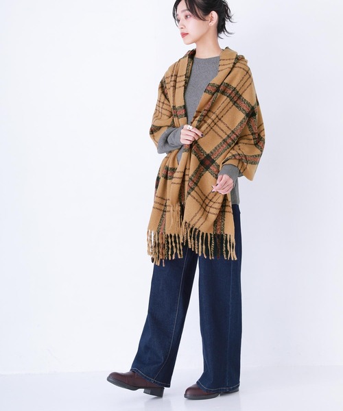 osharewalker（オシャレウォーカー）の「『配色チェック柄ストール』（ストール/ショール・レディース・キャメル/グリーン・FREE）」の7枚目の写真