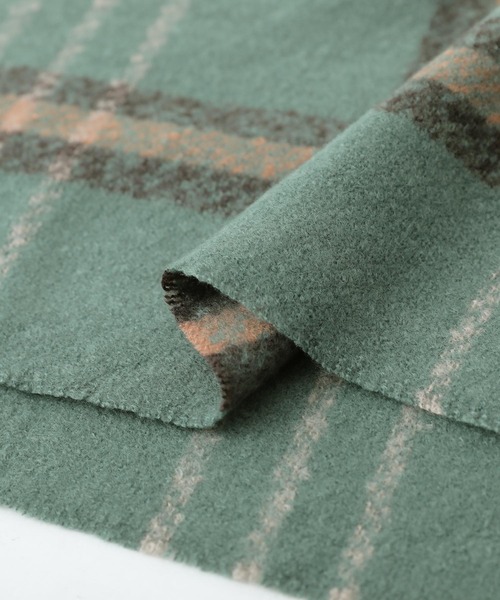 osharewalker（オシャレウォーカー）の「『配色チェック柄ストール』（ストール/ショール・レディース・キャメル/グリーン・FREE）」の13枚目の写真