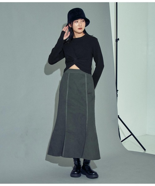 ANAP（アナップ）の「ツイストデザイン袖スリットニットトップスセーター（ニット/セーター・レディース・ライトグレー/グリーン/ブラック・FREE）」の15枚目の写真