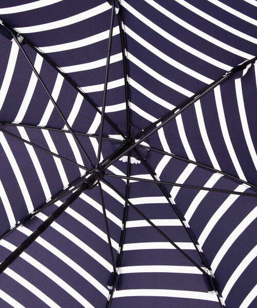 NATURAL BEAUTY BASIC（ナチュラルビューティーベーシック）の「リムカラーボーダー（長傘・レディース・ネイビー/オフホワイト・ﾌﾘ-）」の8枚目の写真