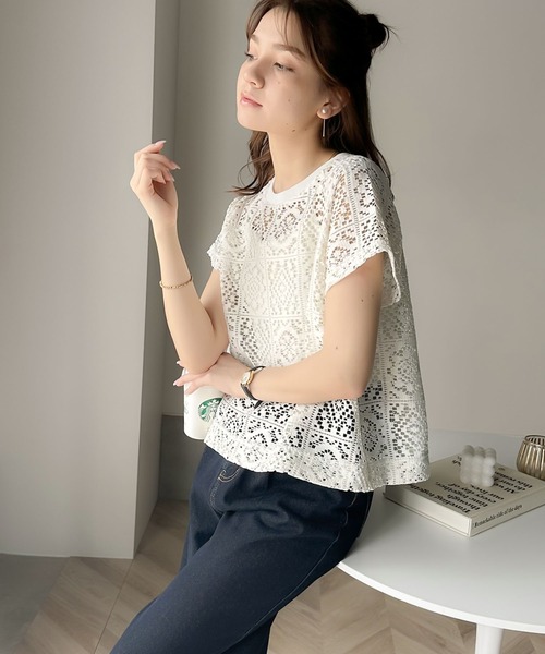 classicalelf(クラシカルエルフ)の「カジュアルな可愛さ。ショートスリーブレーストップス(Tシャツ/カットソー・レディース・チャコール/ホワイト/グレイッシュベージュ・LARGE/MEDIUM/SMALL/X-LARGE)」の6枚目の写真