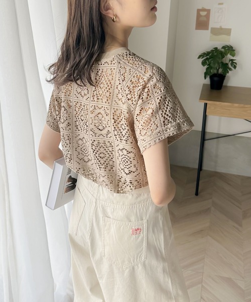 classicalelf(クラシカルエルフ)の「カジュアルな可愛さ。ショートスリーブレーストップス(Tシャツ/カットソー・レディース・チャコール/ホワイト/グレイッシュベージュ・LARGE/MEDIUM/SMALL/X-LARGE)」の8枚目の写真