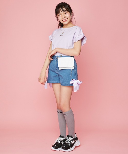 JENNI(ジェニィ)の「ハートチャーム合皮マルチポケット(ショルダーバッグ・キッズ・オフホワイト/ラベンダー/ブラック・F)」の4枚目の写真