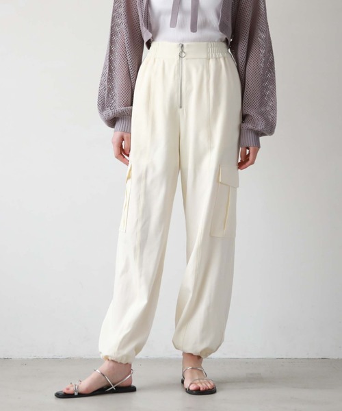 archives（アルシーヴ）の「フロントＺＩＰカーゴパンツ（カーゴパンツ・レディース・グリーン/オフホワイト/ベージュ/ブラック/モカ・MEDIUM）」の2枚目の写真