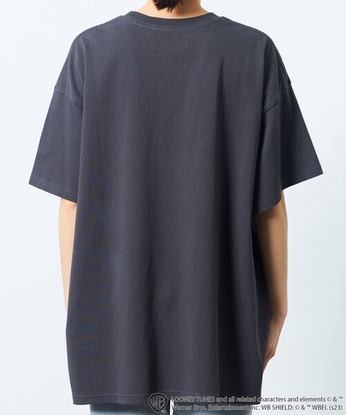 FREAK'S STORE(フリークスストア)の「【限定展開】Looney Tunes/ルーニー トゥーンズ 別注プリントTシャツ(Tシャツ/カットソー・レディース・オフホワイト/ブラック・ONE SIZE)」の12枚目の写真