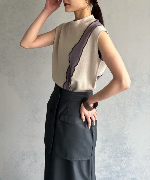 &g'aime（アンジェム）の「【&g’aime】メローシアー切替ニット（ニット/セーター・レディース・チャコールグレー/ブラック/ブラウン/グレイッシュベージュ・FREE）」の4枚目の写真