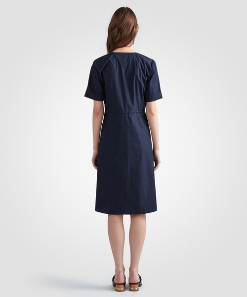 TOMMY HILFIGER(トミーヒルフィガー)の「ショートスリーブニーシャツワンピース(ワンピース・レディース・ネイビー/ベージュ・34inch/32inch/36inch)」の4枚目の写真