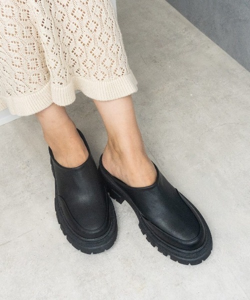 Fabby fabby(ファビィーファビィー)の「タンク底サボサンダル(サンダル・レディース・ベージュ/ブラック・SMALL/MEDIUM/LARGE)」の11枚目の写真