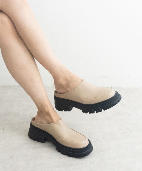 Fabby fabby(ファビィーファビィー)の「タンク底サボサンダル(サンダル・レディース・ベージュ/ブラック・SMALL/MEDIUM/LARGE)」の5枚目の写真
