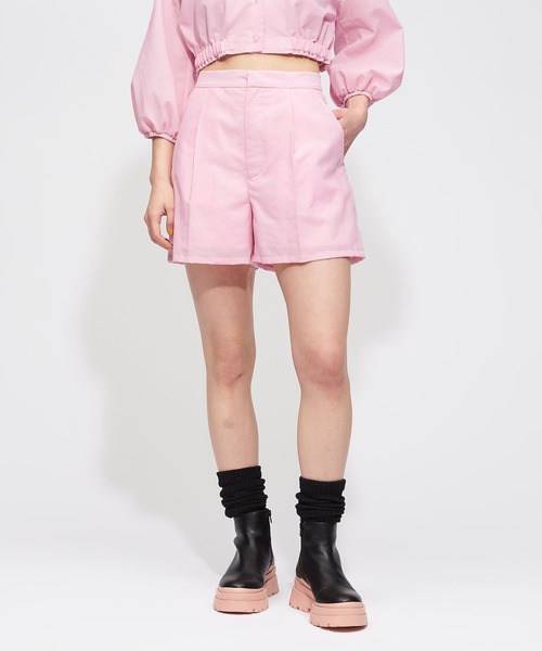 FOREVER 21(フォーエバー トゥエンティーワン)の「リネン混タックハーフパンツ(その他パンツ・レディース・ブラック/ホワイト/ピンク系その他3・MEDIUM/SMALL)」の3枚目の写真