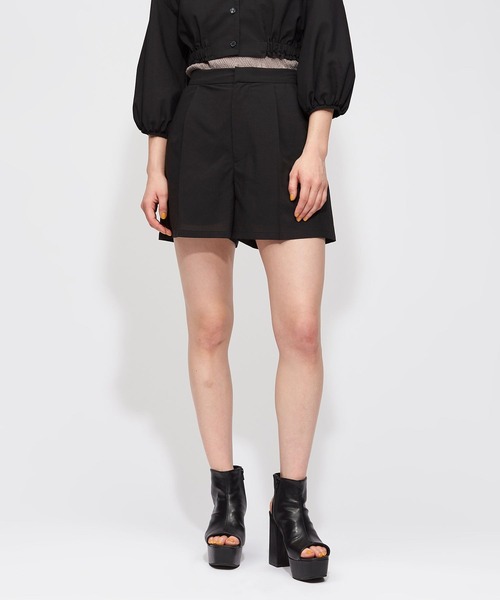 FOREVER 21(フォーエバー トゥエンティーワン)の「リネン混タックハーフパンツ(その他パンツ・レディース・ブラック/ホワイト/ピンク系その他3・MEDIUM/SMALL)」の6枚目の写真