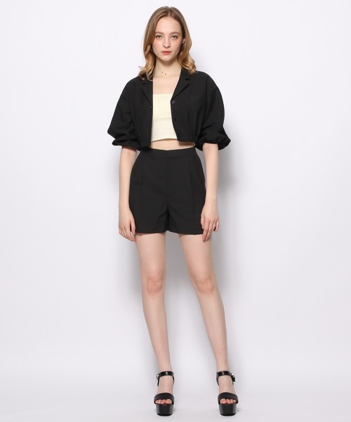 FOREVER 21(フォーエバー トゥエンティーワン)の「リネン混タックハーフパンツ(その他パンツ・レディース・ブラック/ホワイト/ピンク系その他3・MEDIUM/SMALL)」の4枚目の写真