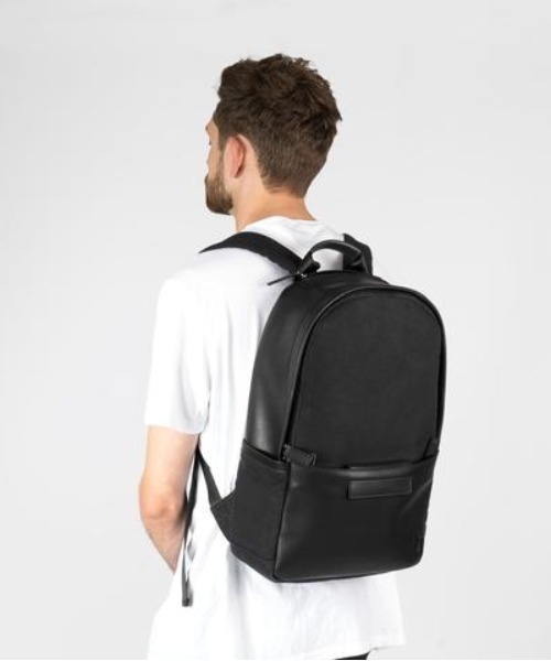 RAWLIFE(ロウライフ)の「TSOG/ティーエスオージー/MUKO シティリュック(バックパック/リュック・メンズ・アイボリー/ブラック/ネイビー・F)」の12枚目の写真