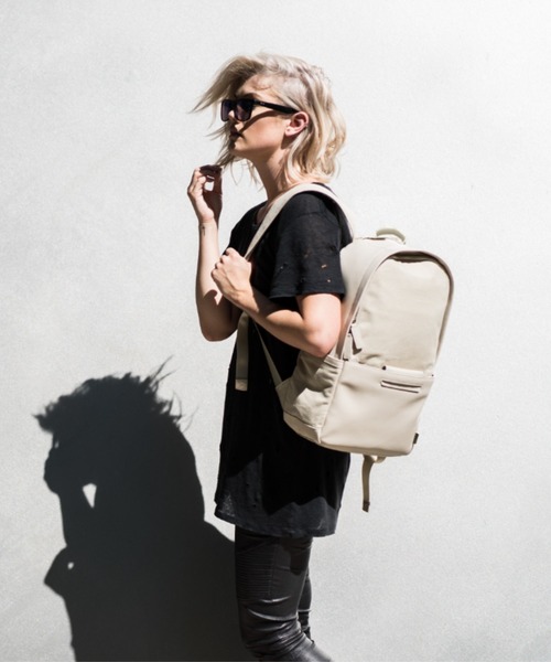 RAWLIFE(ロウライフ)の「TSOG/ティーエスオージー/MUKO シティリュック(バックパック/リュック・メンズ・アイボリー/ブラック/ネイビー・F)」の15枚目の写真