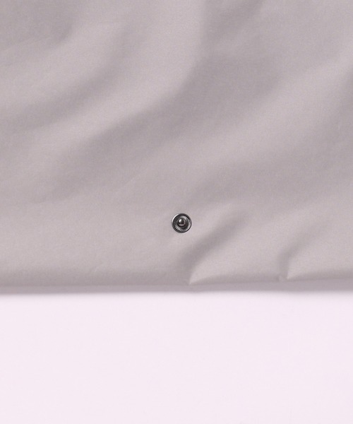 ADAM ET ROPE'（アダムエロペ）の「【U-DAY for ADAM ET ROPE'】Folding umbrella with Sacoche / 折りたたみ傘 / 晴雨兼用 / 男女兼用（折りたたみ傘・メンズ・グレー・FREE）」の10枚目の写真