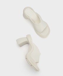 CHARLES & KEITH（チャールズ & キース）の「Leila レイラ オープン
