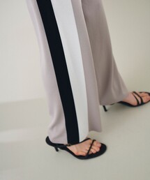 GRACE CONTINENTAL（グレースコンチネンタル）の「アシメラインパンツ（その他パンツ）」