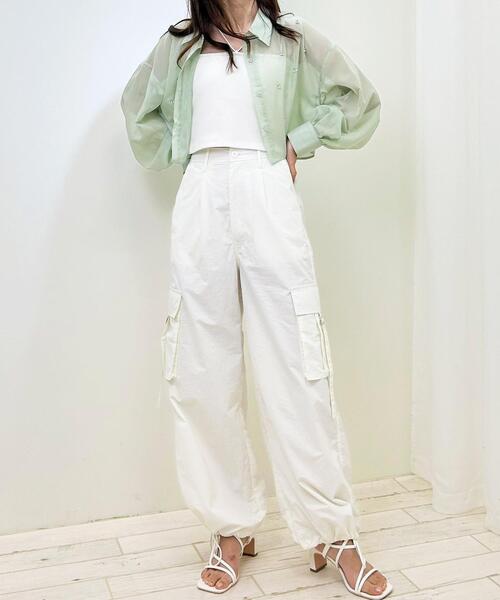 INGNI（イング）の「サイドベルトナイロンワイドカーゴパンツ（カーゴパンツ・レディース・ブラック/カーキ/アイボリー・FREE）」の5枚目の写真