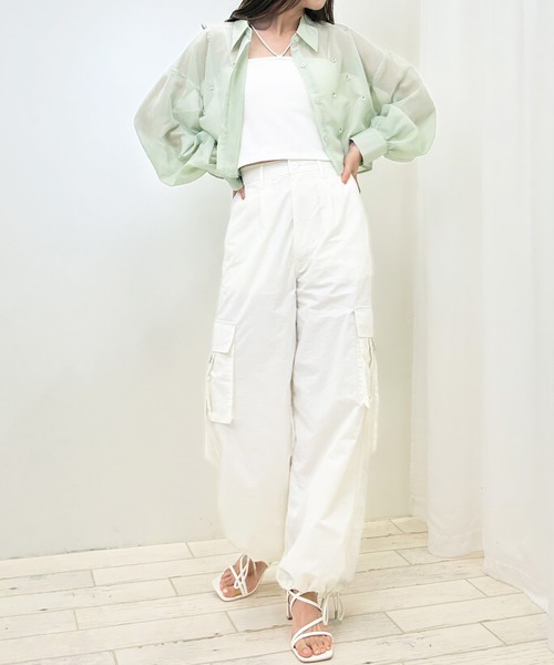 INGNI（イング）の「サイドベルトナイロンワイドカーゴパンツ（カーゴパンツ・レディース・ブラック/カーキ/アイボリー・FREE）」の18枚目の写真