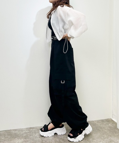 INGNI（イング）の「サイドベルトナイロンワイドカーゴパンツ（カーゴパンツ・レディース・ブラック/カーキ/アイボリー・FREE）」の13枚目の写真
