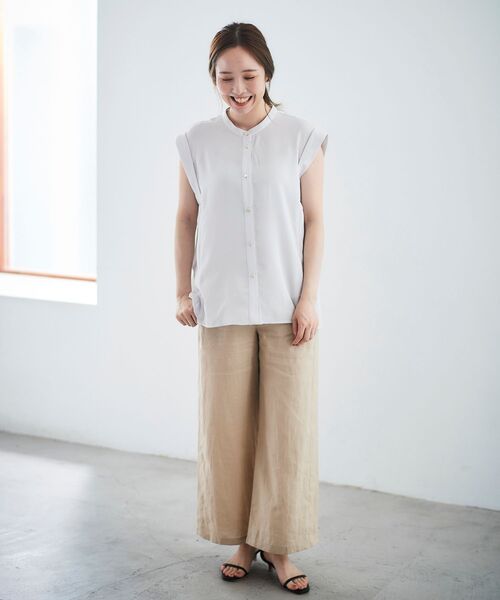 le.coeur blanc（ルクールブラン）の「ジョーゼットサイドプリーツブラウス（シャツ/ブラウス・レディース・グレイッシュベージュ/サックスブルー/ネイビー・38）」の5枚目の写真