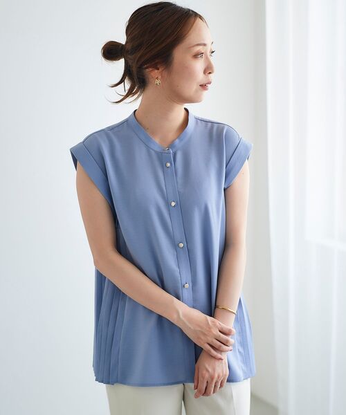 le.coeur blanc（ルクールブラン）の「ジョーゼットサイドプリーツブラウス（シャツ/ブラウス・レディース・グレイッシュベージュ/サックスブルー/ネイビー・38）」の17枚目の写真