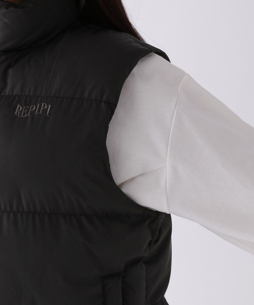 repipi armario(レピピ アルマリオ)の「パデットベスト(ダウンベスト・キッズ・ブラック/ブルー/ホワイト・LARGE/MEDIUM)」の11枚目の写真