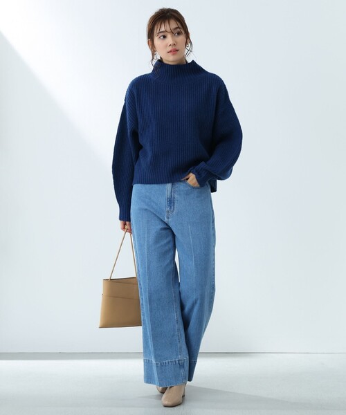 BEAMS HEART（ビームスハート）の「ボリュームスリーブ タートルネック プルオーバー（ウォッシャブル）（ニット/セーター・レディース・アイボリー/ブルー/モカ/マスタード/グリーン・FREE）」の18枚目の写真