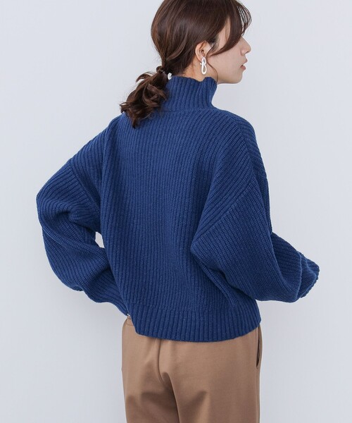 BEAMS HEART（ビームスハート）の「ボリュームスリーブ タートルネック プルオーバー（ウォッシャブル）（ニット/セーター・レディース・アイボリー/ブルー/モカ/マスタード/グリーン・FREE）」の13枚目の写真