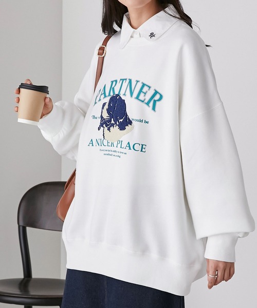 BONLECILL（ボンルシール）の「裏起毛 ドッグプリント サガラ刺繍 BIGシルエットスウェット（スウェット・レディース・チャコールグレー/レッド/オフホワイト/ネイビー/グレー・FREE）」の9枚目の写真