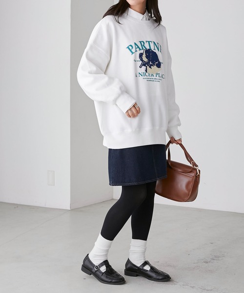 BONLECILL（ボンルシール）の「裏起毛 ドッグプリント サガラ刺繍 BIGシルエットスウェット（スウェット・レディース・チャコールグレー/レッド/オフホワイト/ネイビー/グレー・FREE）」の10枚目の写真